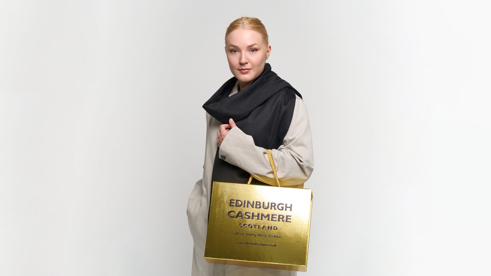 Edinburgh Cashmere DC Scott worn at a calm evening wind-down spot